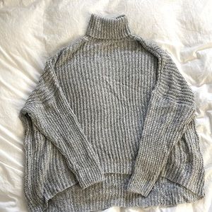 Oversized Gray Turtle Neck Sweater by Nasty Gal Size M
